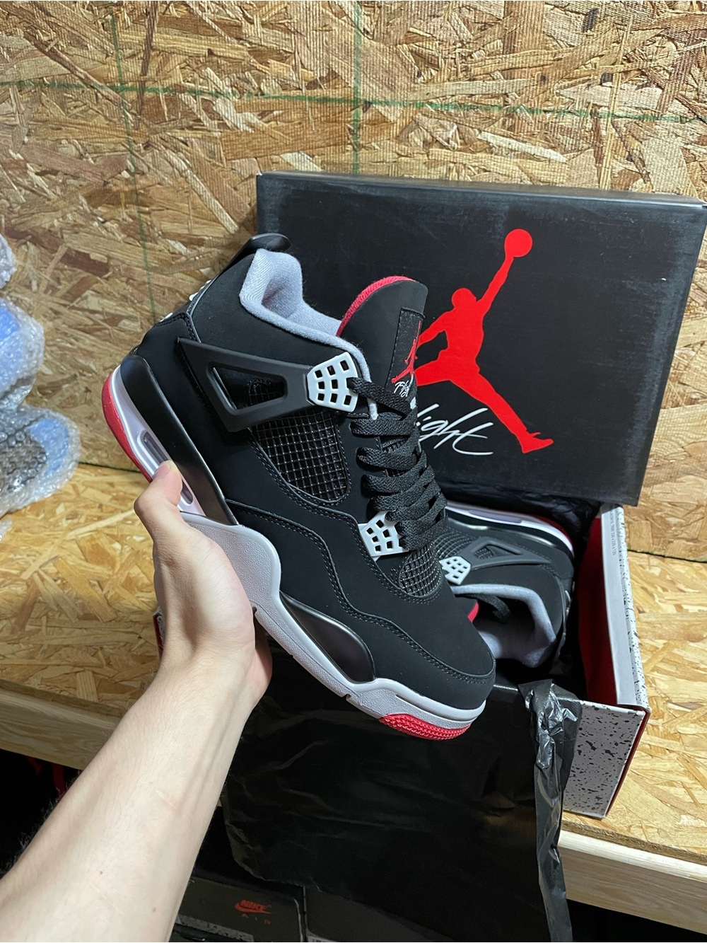 Air Jordan 4 Retro Bred